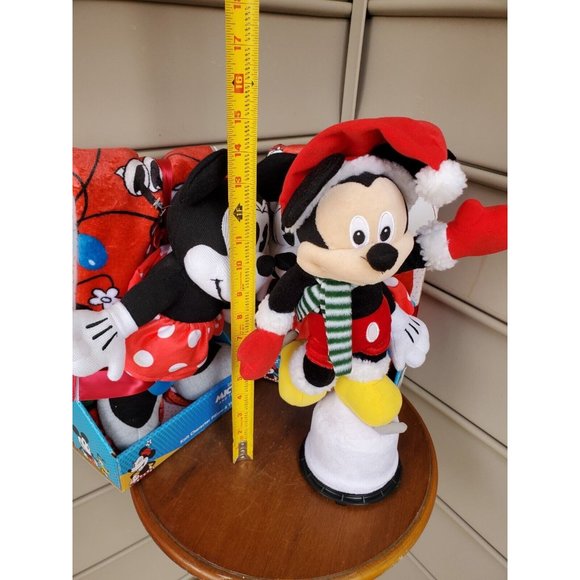 Bundle Disney, Minnie Mouse Plush Blanket & Animatronic Mickey Mouse Christmas - Picture 4 of 16